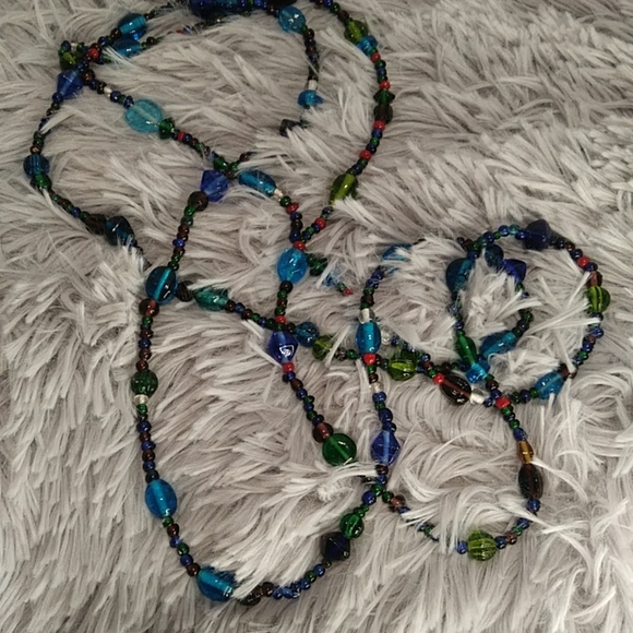 Vintage glass bead necklaces - Picture 3 of 7